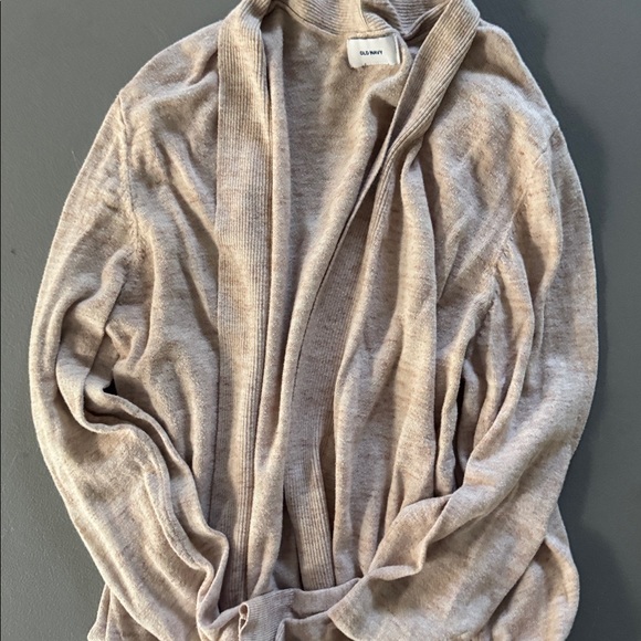 Assorted Cardigans and Shirt Collection - Picture 5 of 5